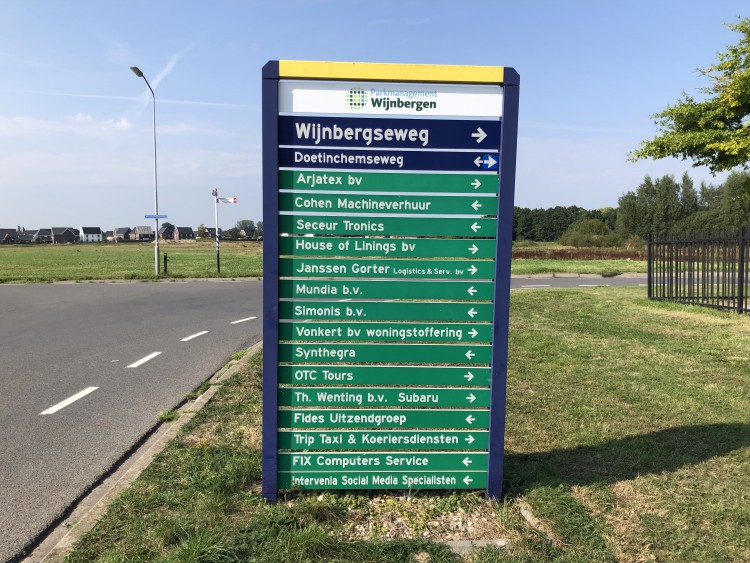 Foto Bewegwijziging wijnbergen